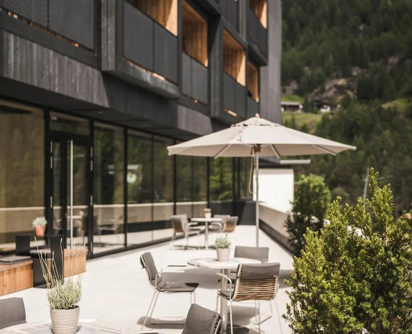 Hotel Sportlers Lodge Soelden Lifestyle-Laessig-Anders